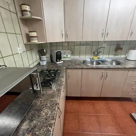 Apartamento Cerca Del Centro-parking En La Puerta Fuerte Apartamento Málaga