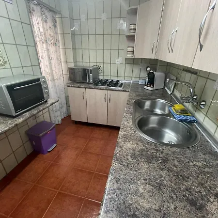 Apartment Apartamento Cerca Del Centro-parking En La Puerta Fuerte Malaga